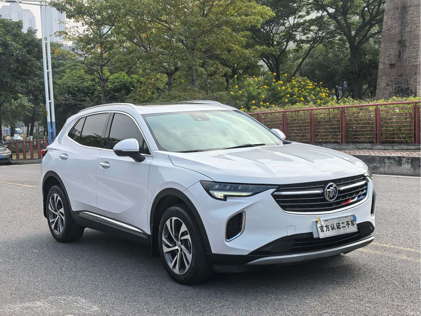Buick Envision, 2022 3