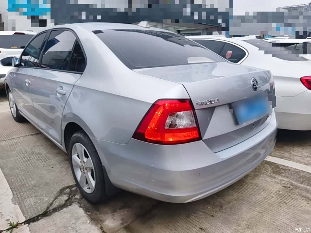 Skoda Rapid, 2017 все фото