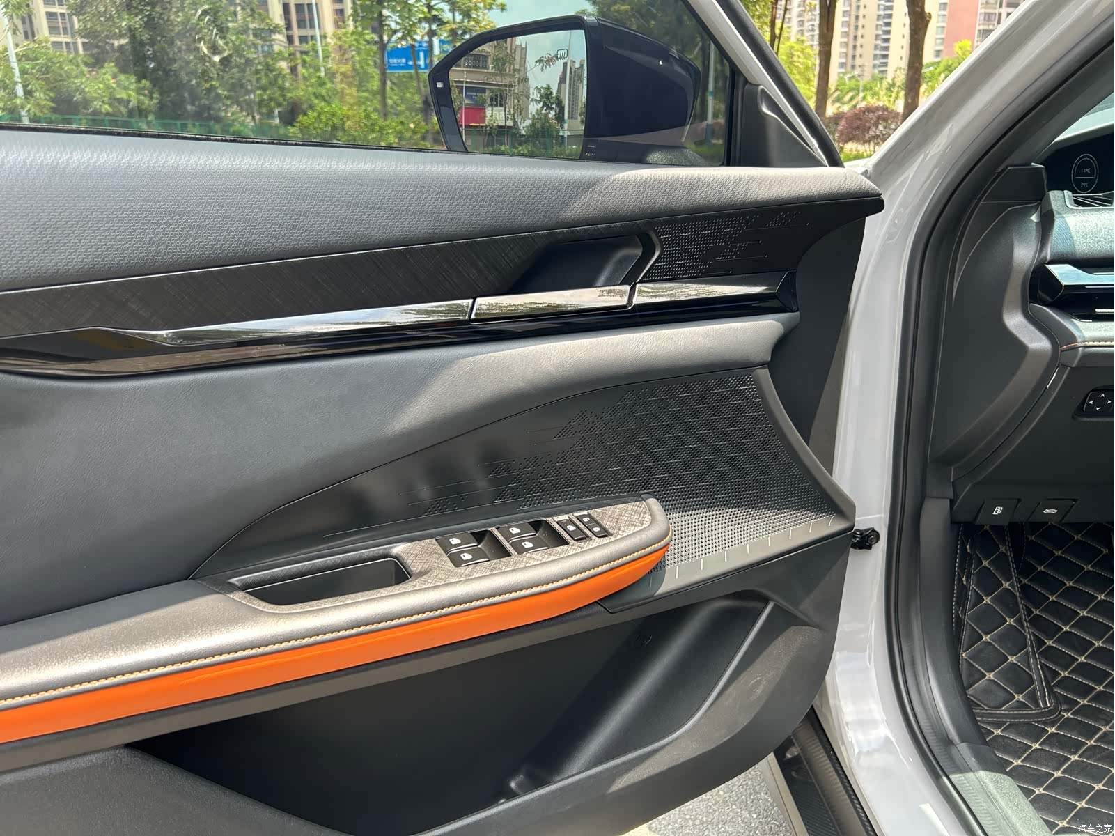Changan UNI-V, 2023 4