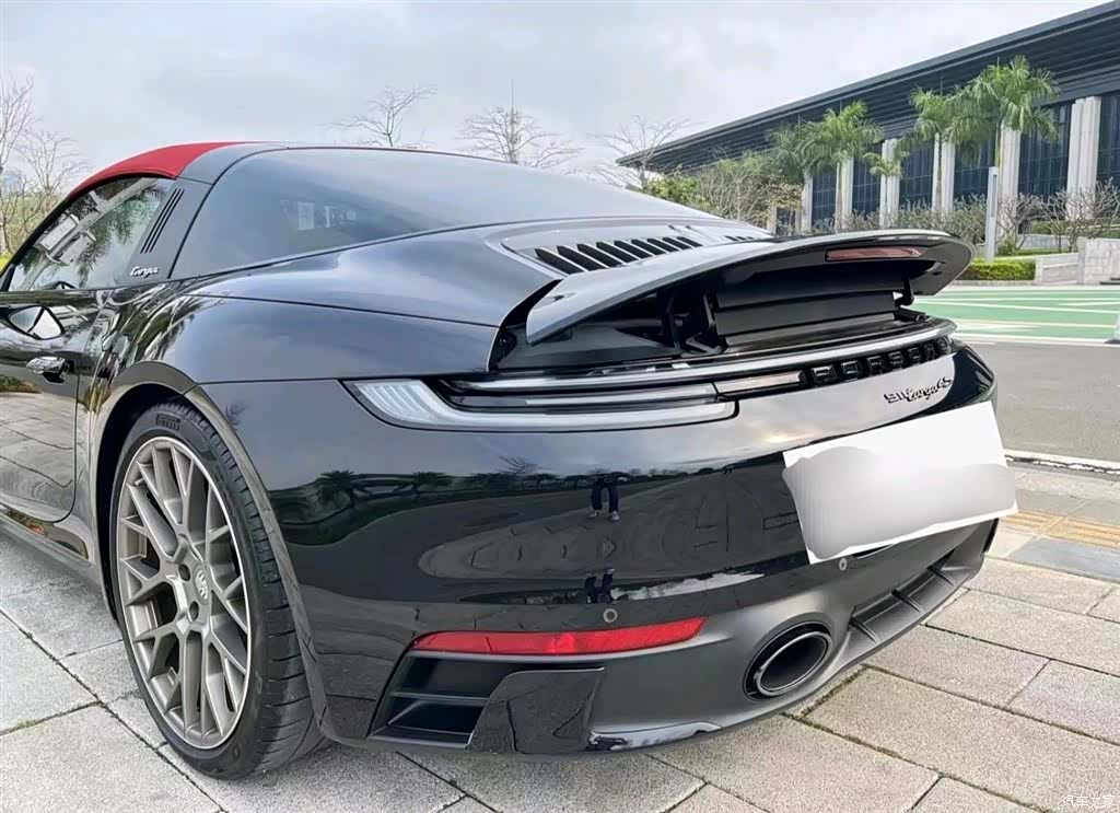 Porsche 911, 2022 8