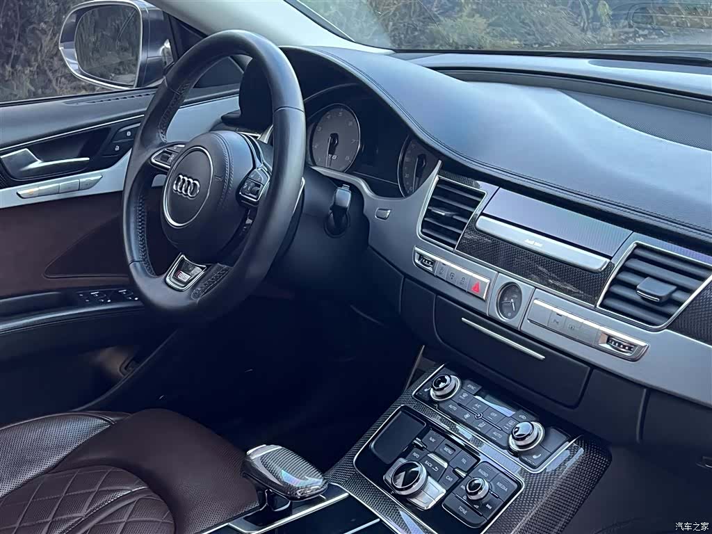 Audi TT, 2013 13