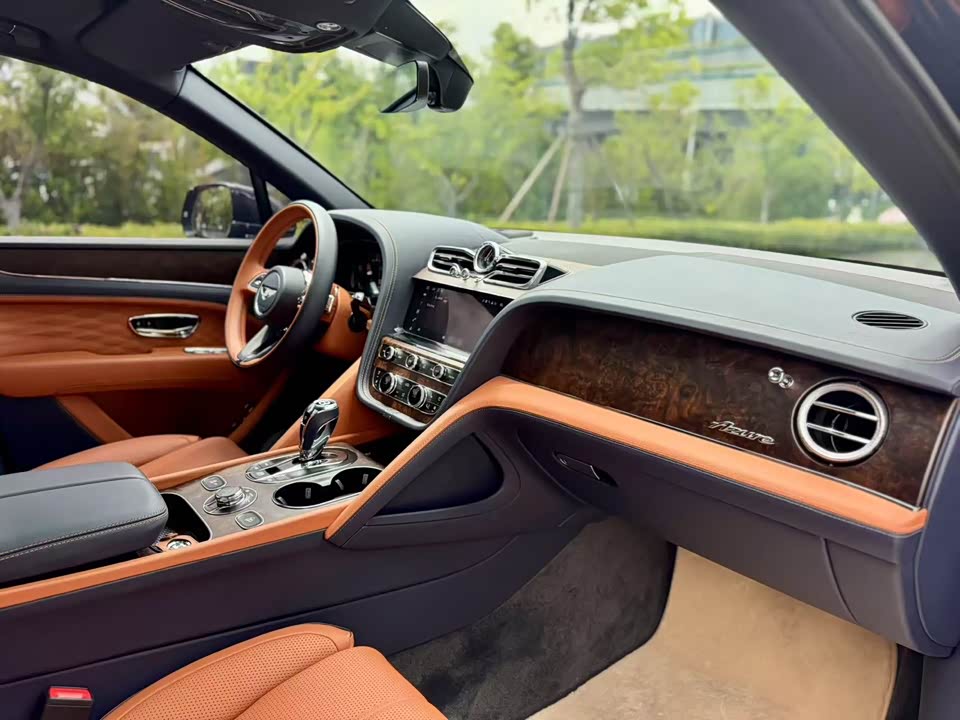 Bentley Tim Yue Bentley Tim Yue