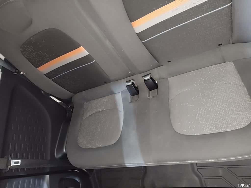 Wuling MINIEV, 2020 13