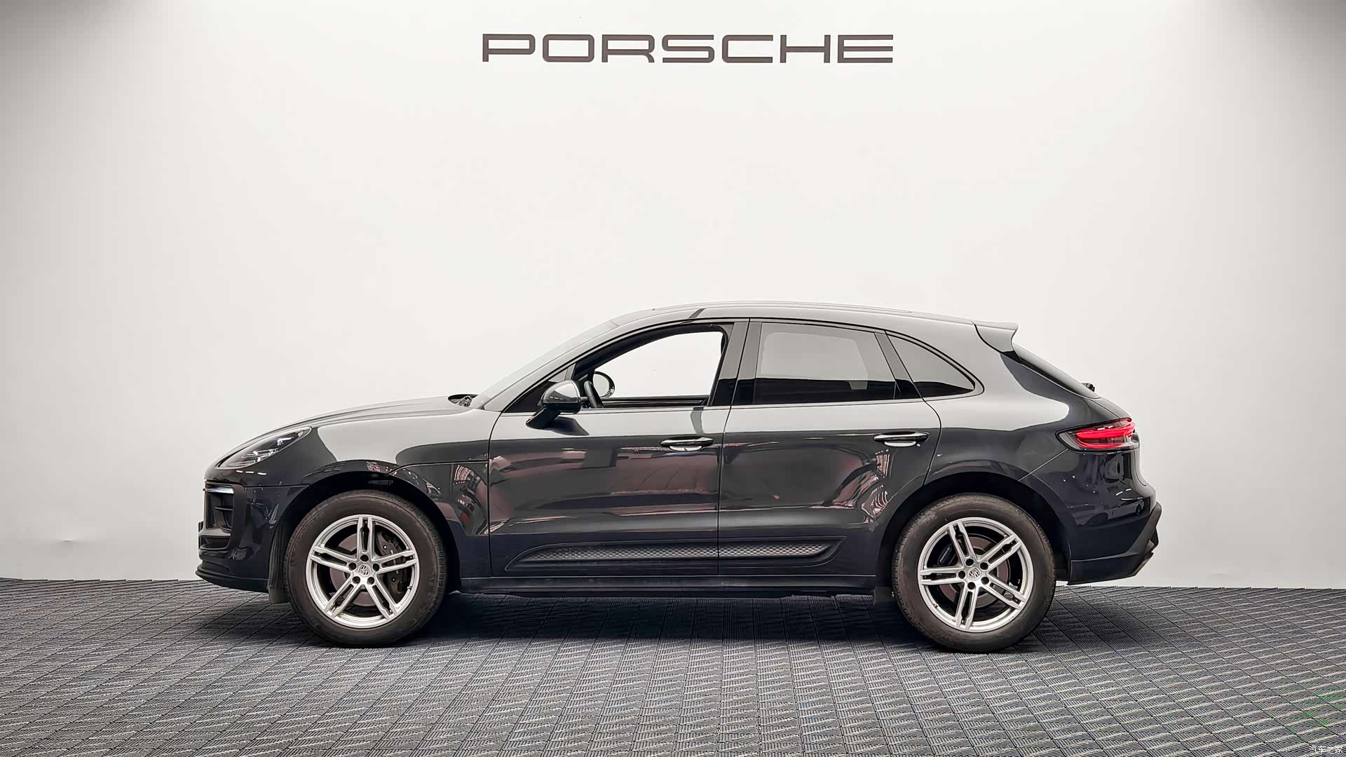 Porsche Macan, 2024 8