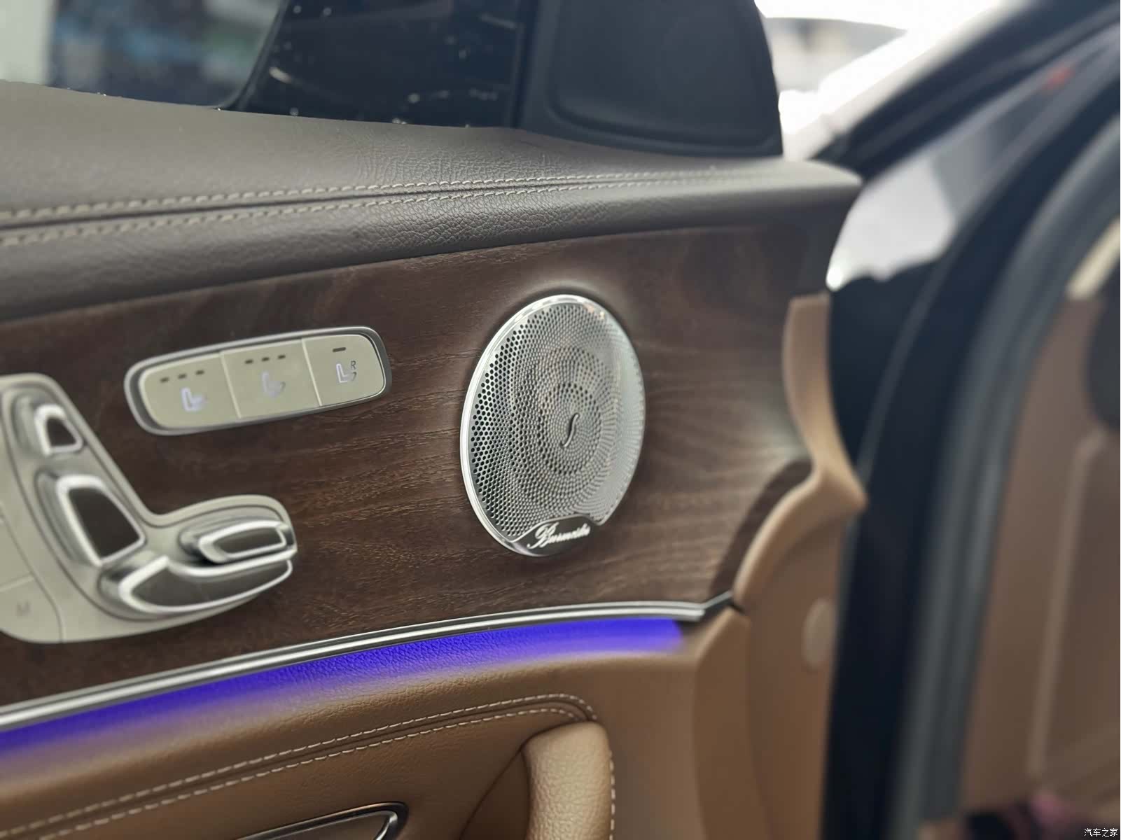 Mercedes-Benz E-Class, 2021 6