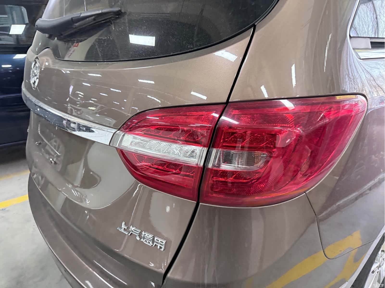 Buick GL8, 2019 21