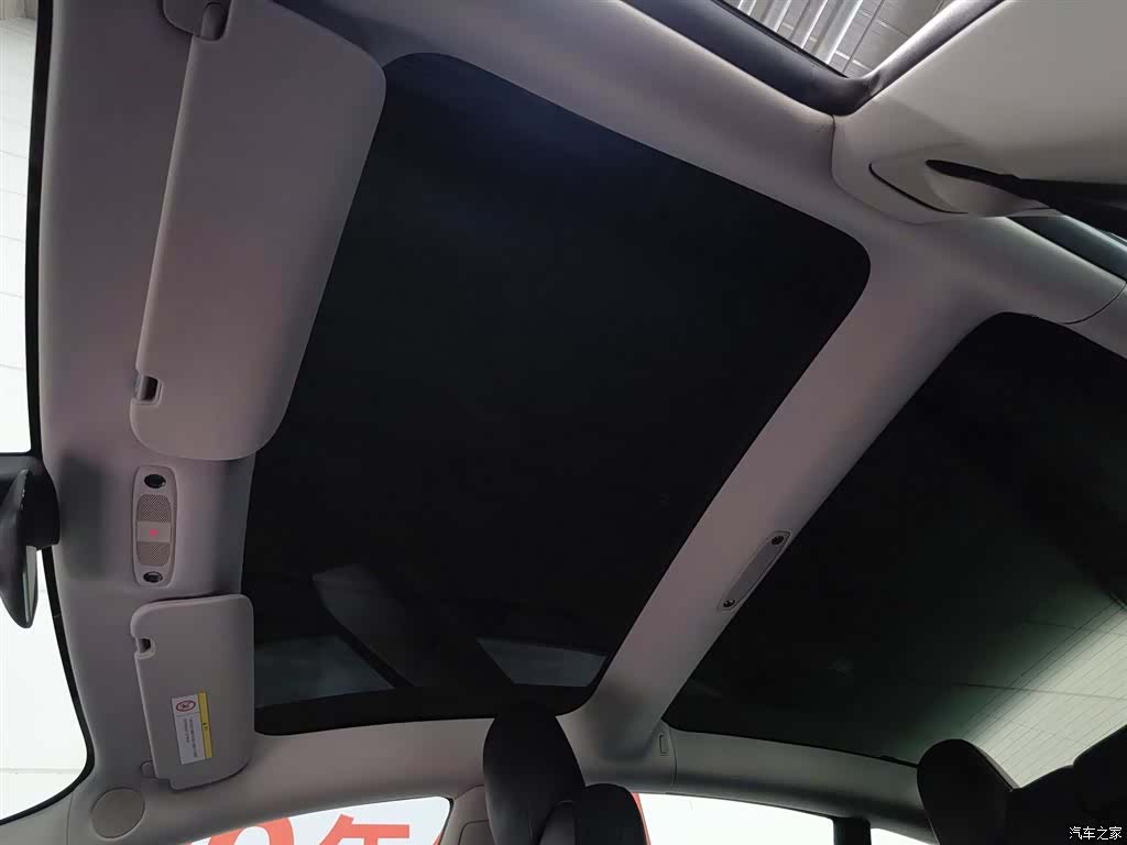 Tesla Model 3, 2023 14