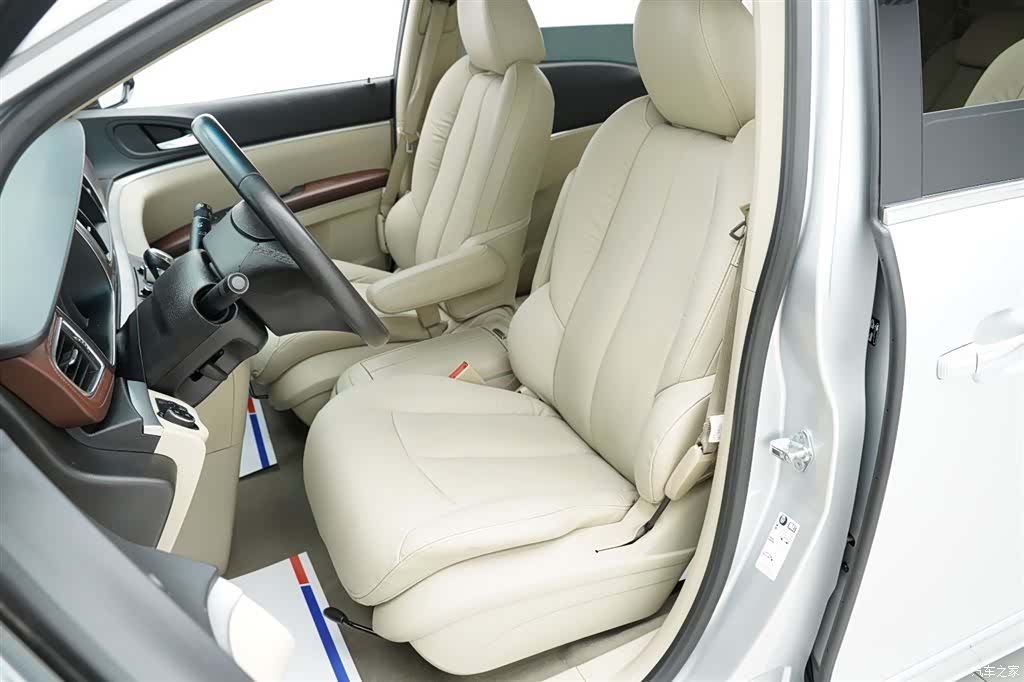 Buick GL8, 2014 6