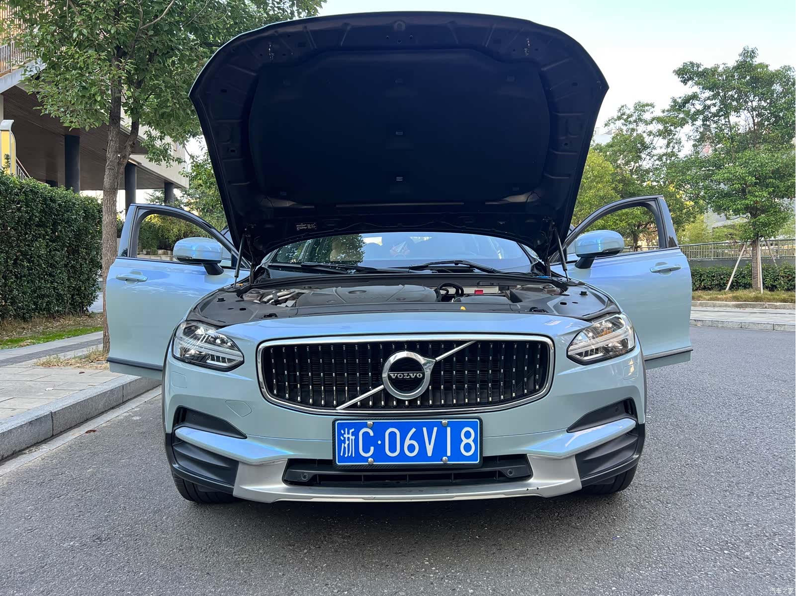 Volvo V90, 2018 25