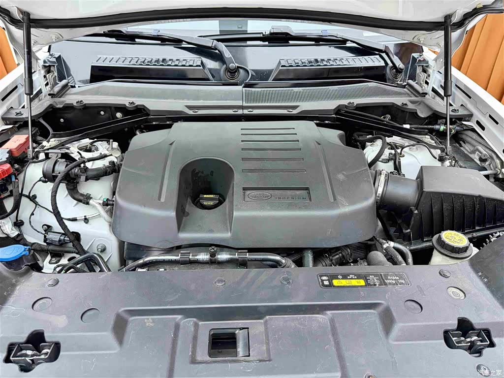 Land Rover Defender, 2021 16