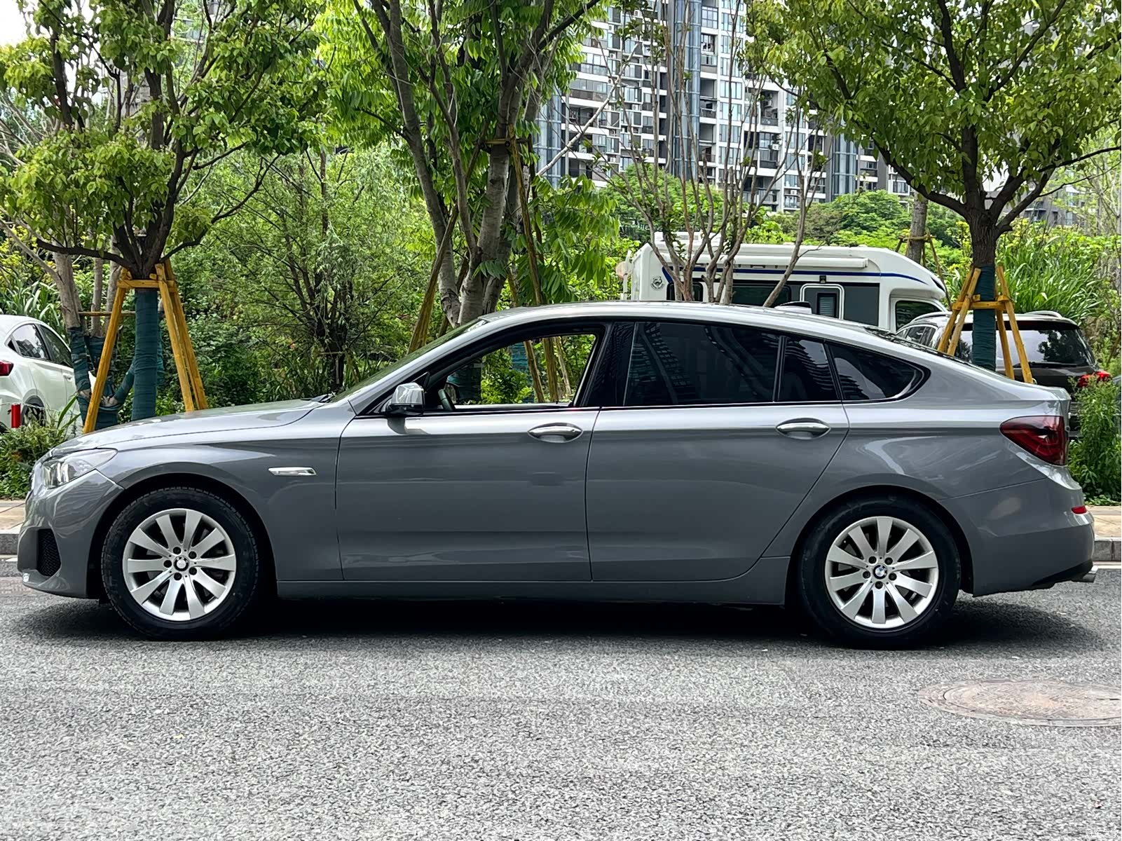 BMW 5 Series, 2010 8