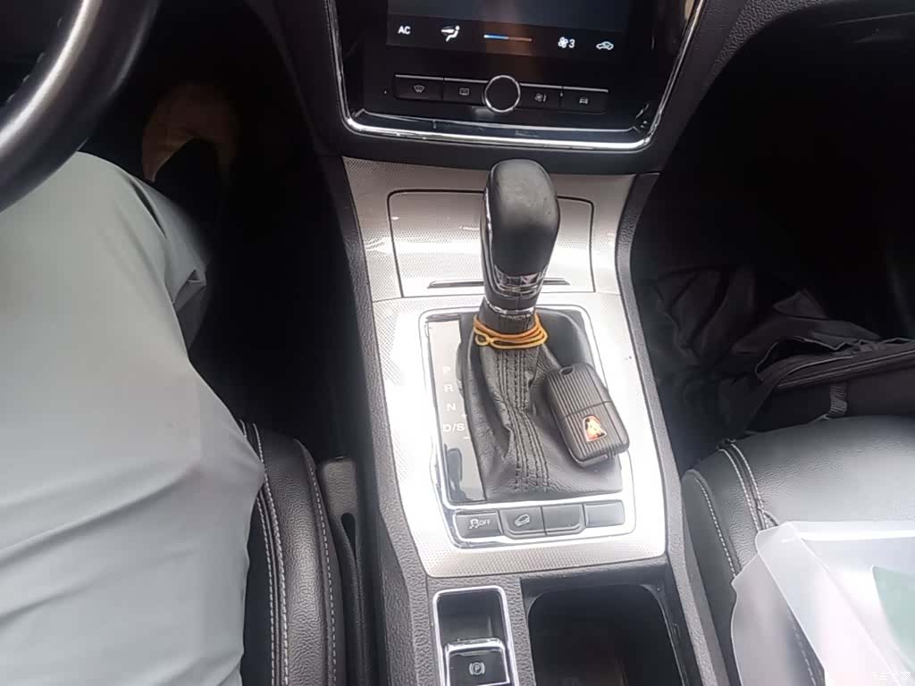 Roewe RX5, 2020 14