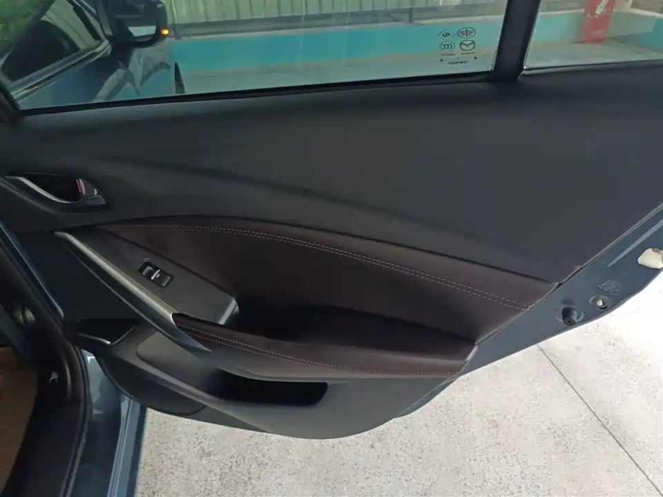 Mazda Atez
