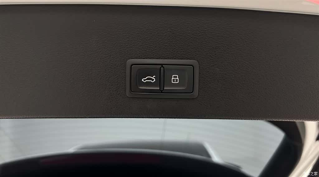 Audi Q2L, 2021 15