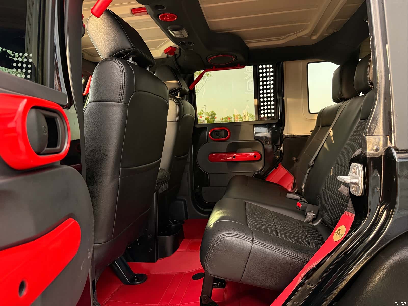 Jeep Wrangler, 2010 14