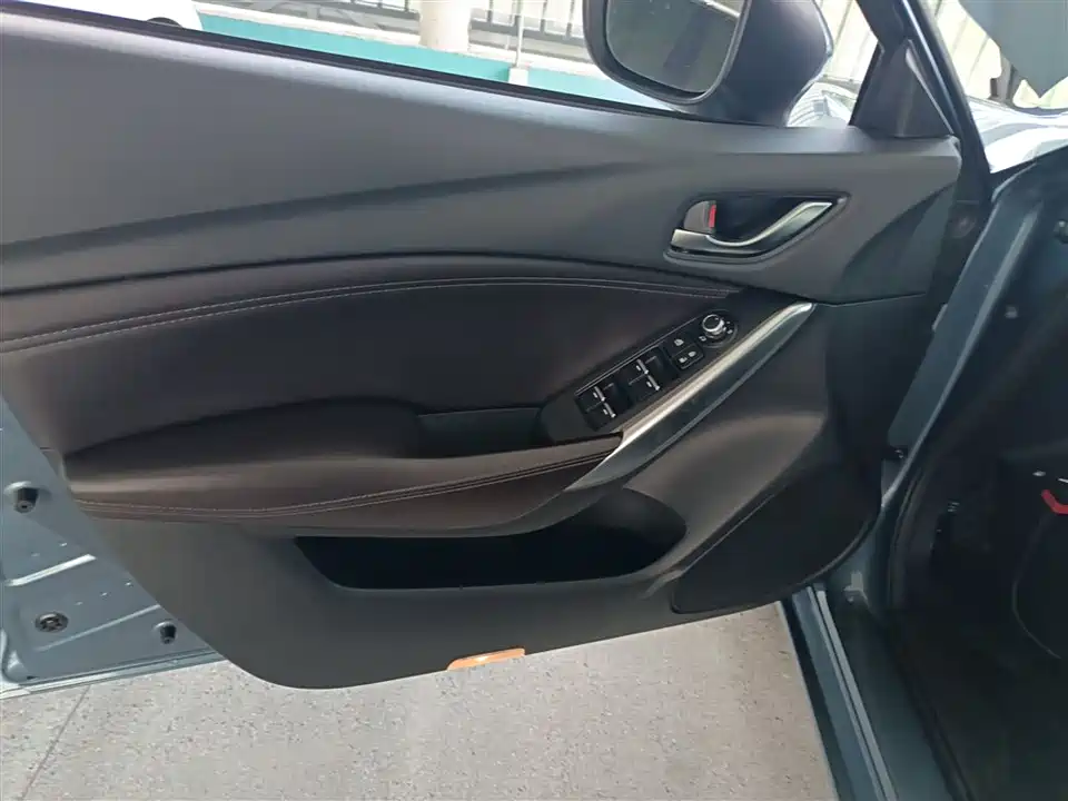 Mazda Atez