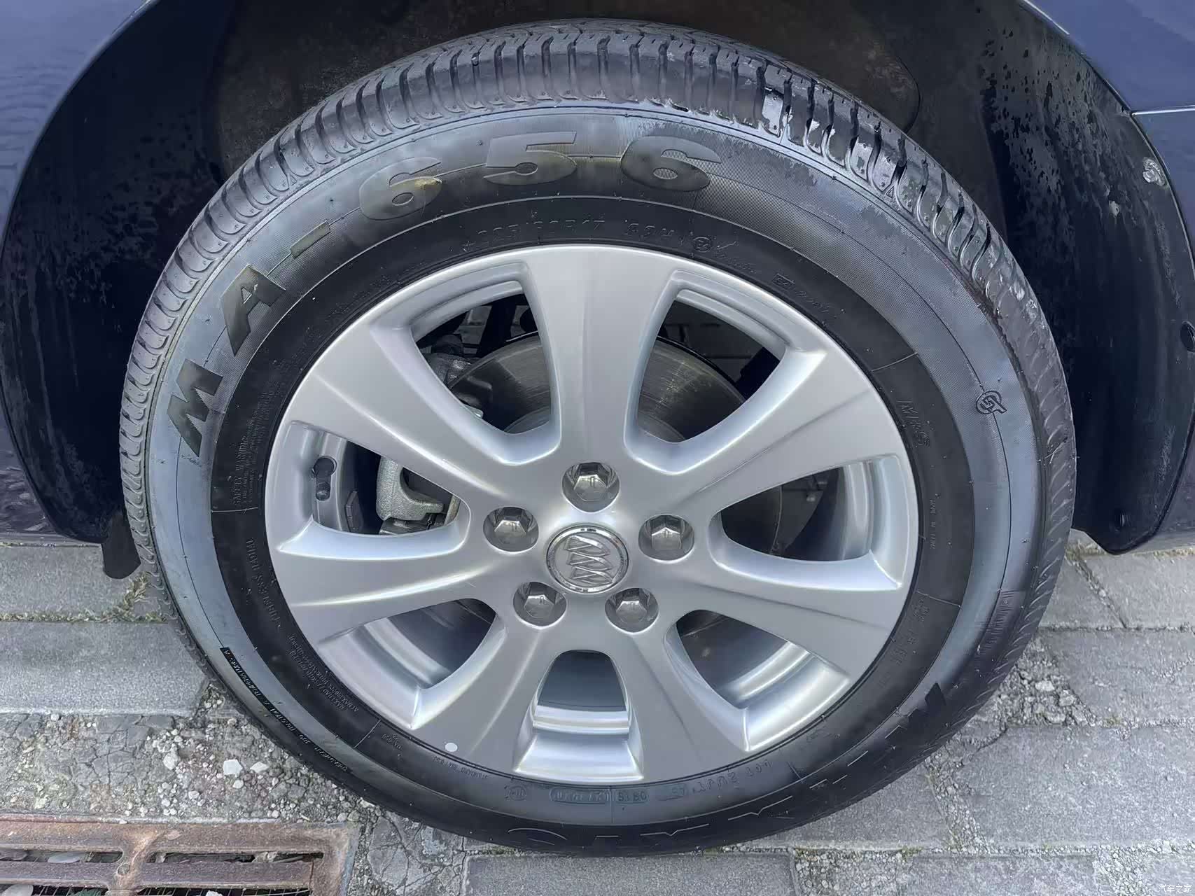 Buick GL8, 2015 11
