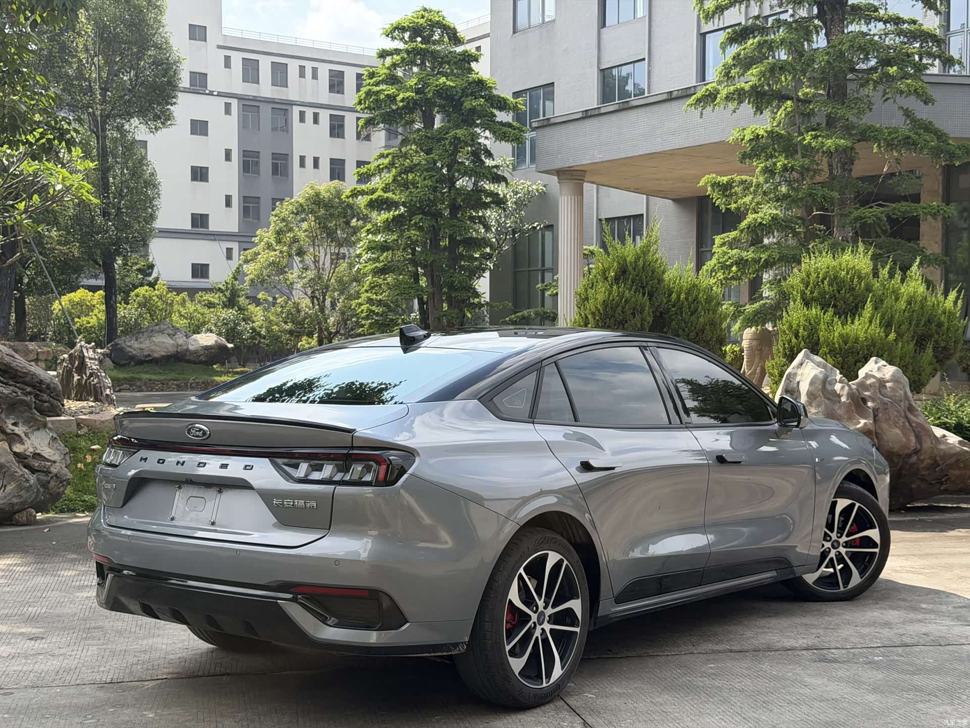 Ford Mondeo, 2022 12