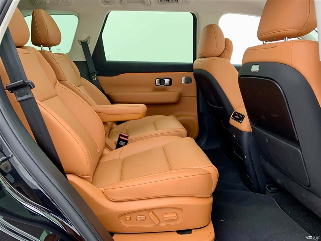 Leapmotor C16, 2025 16