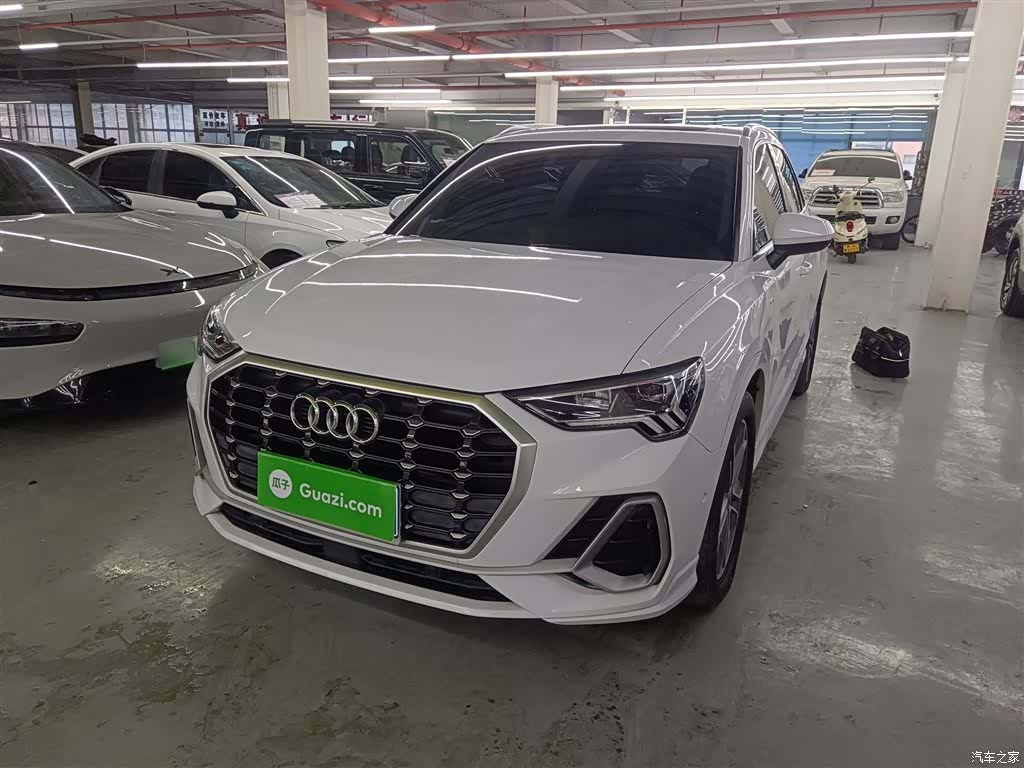 Audi Q3, 2023 1