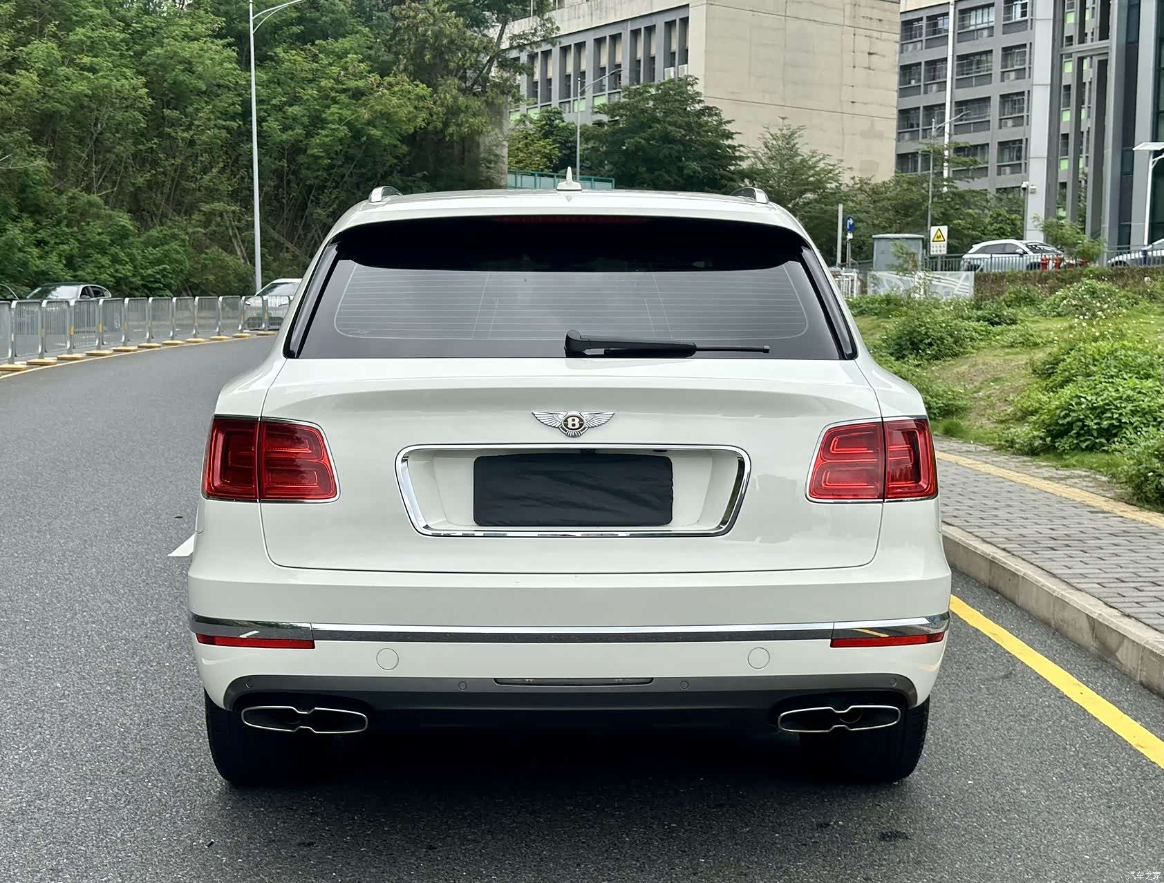 Bentley Bentayga, 2019 6