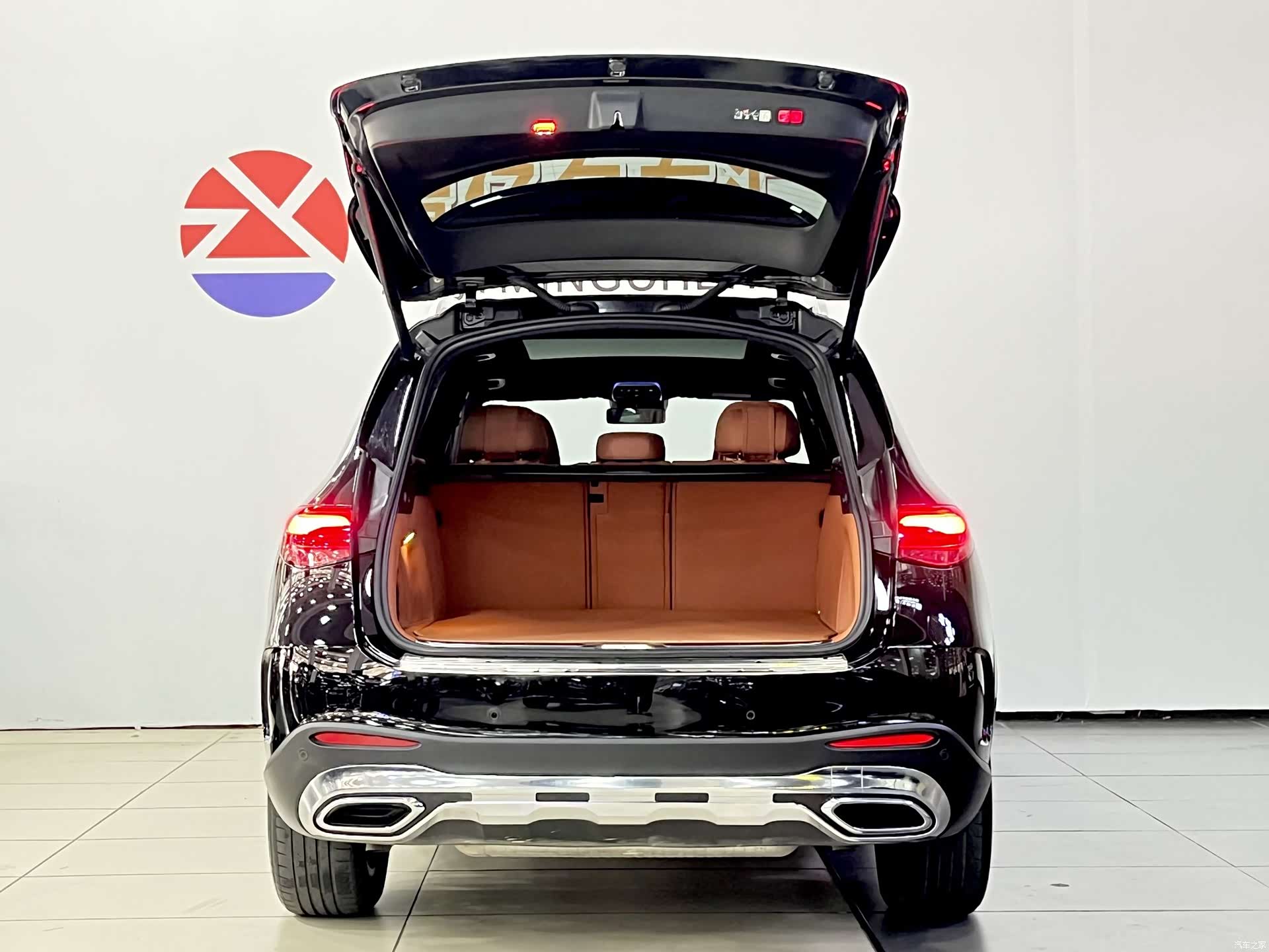 Mercedes-Benz GLC, 2024 11