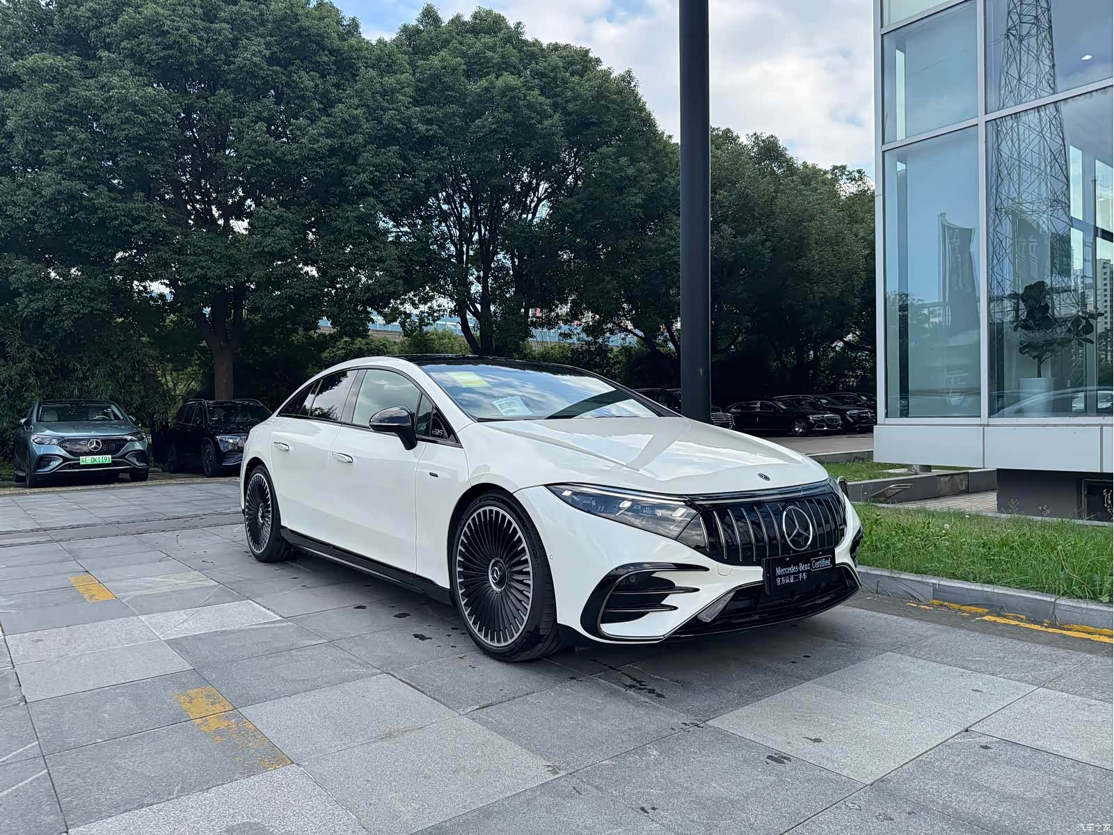 Mercedes-Benz EQS, 2026 3