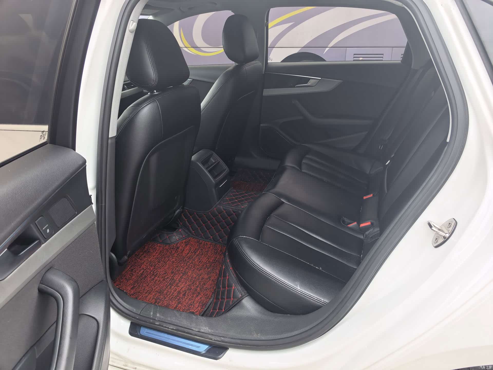 Audi A4L, 2019 9
