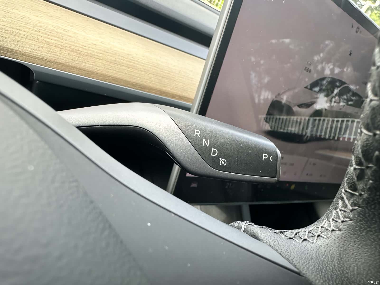 Tesla Model Y, 2023 11