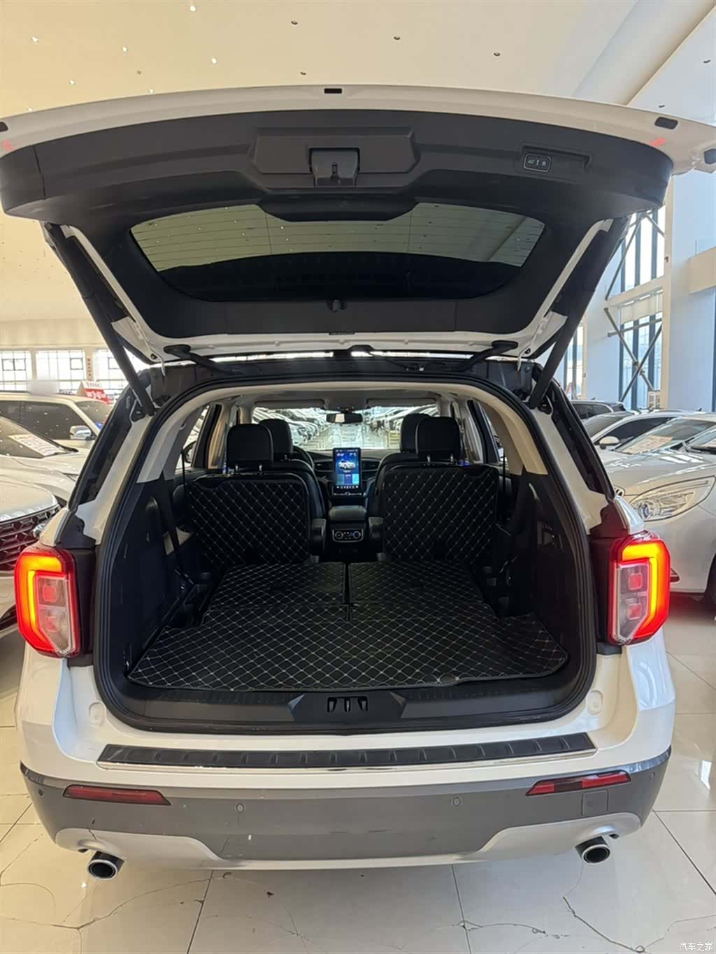 Ford Explorer, 2021 17