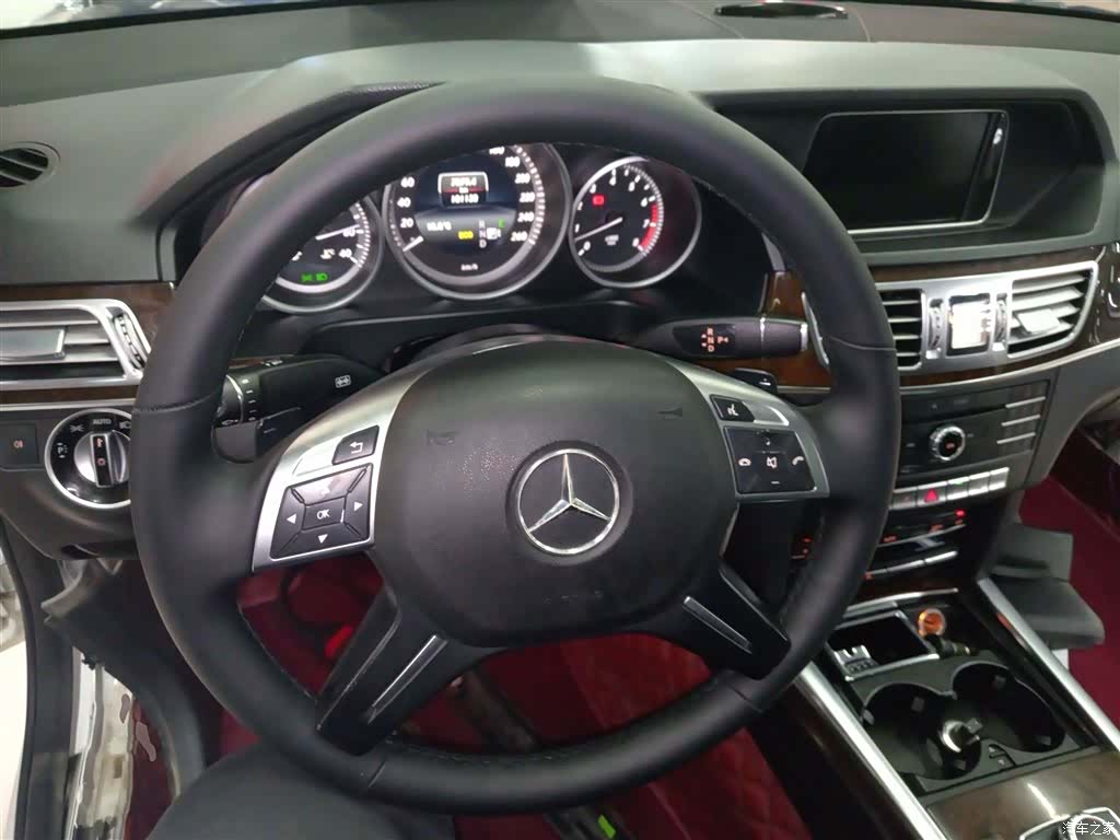 Mercedes-Benz E-Class, 2016 11
