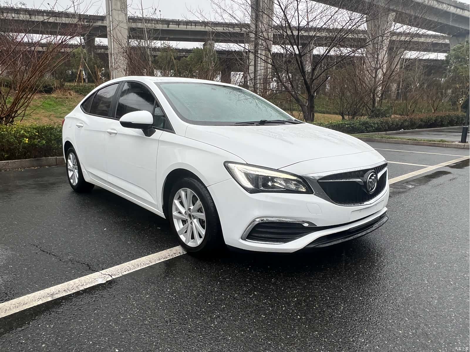 Buick Verano, 2018 3