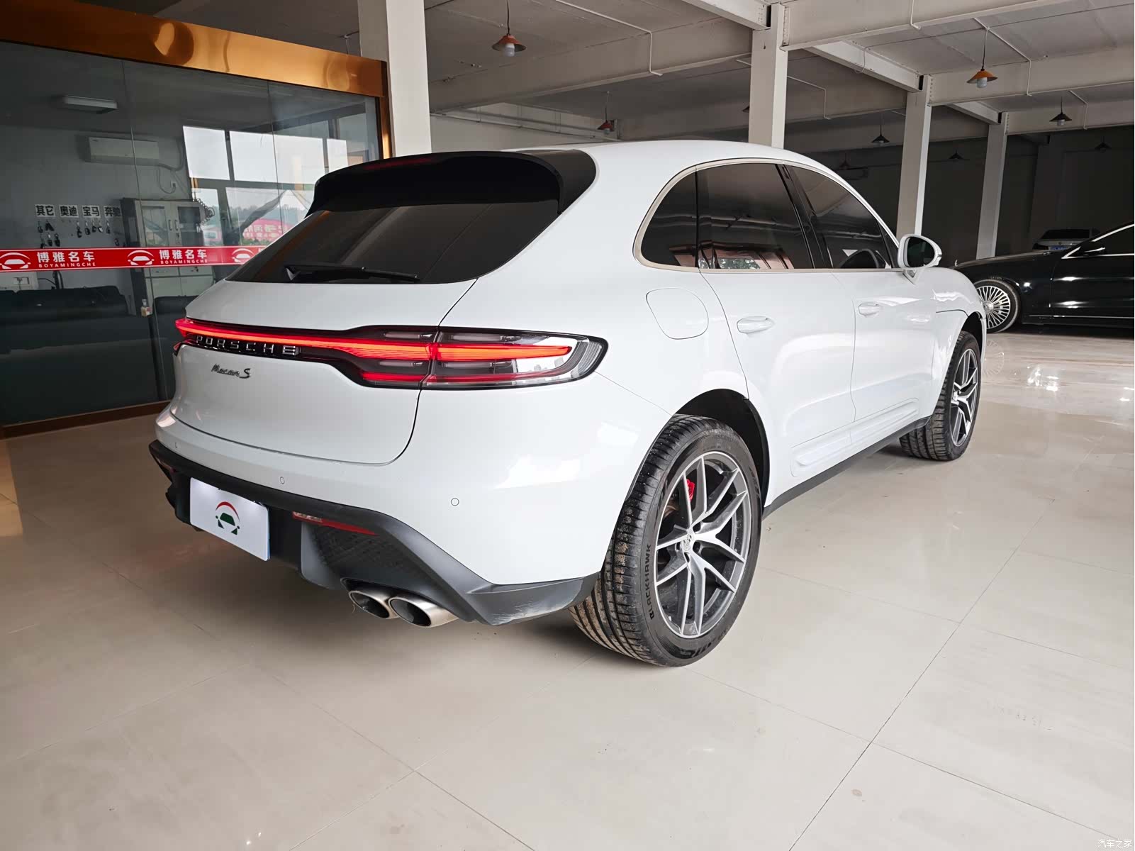 Porsche Macan, 2023 6