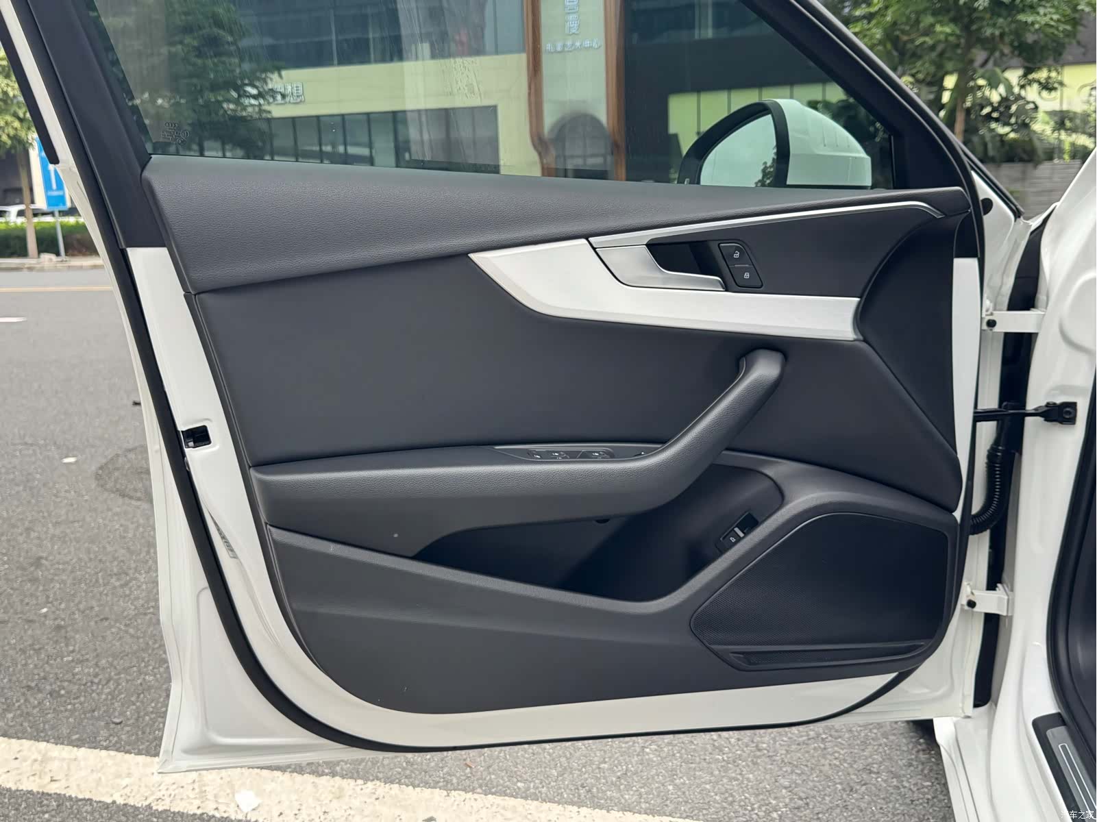 Audi A4L, 2023 10
