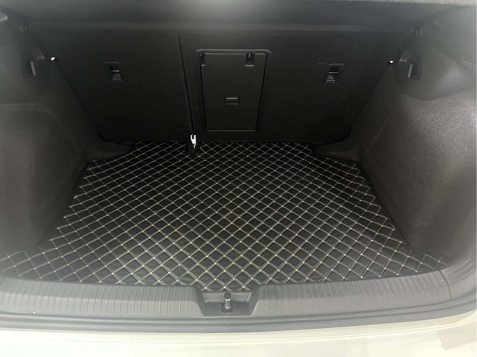 Volkswagen Golf, 2023 21