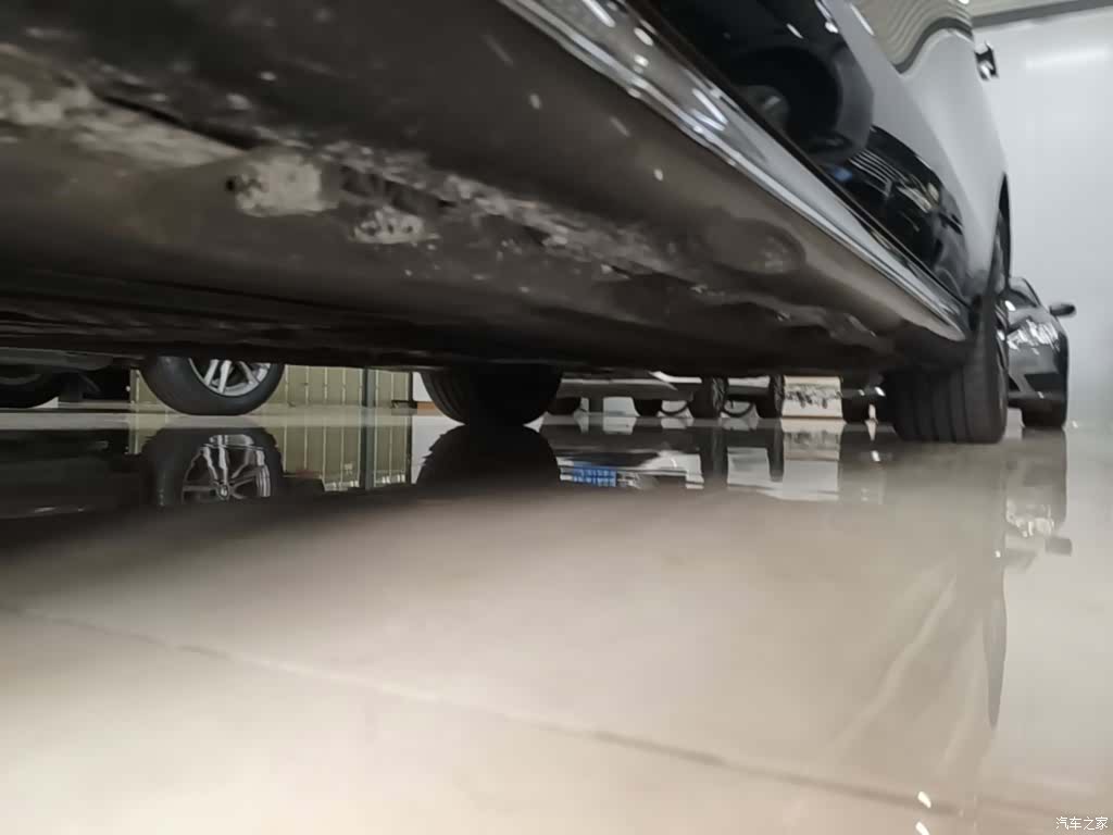 Mercedes-Benz E-Class, 2025 21