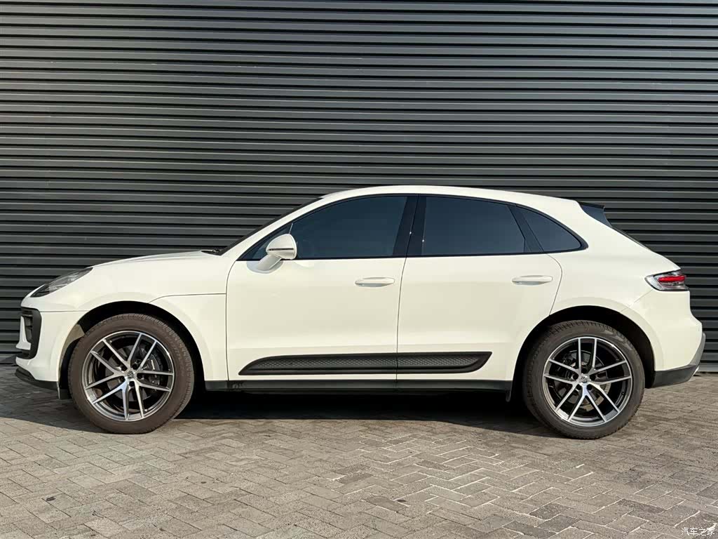 Porsche Macan, 2024 4