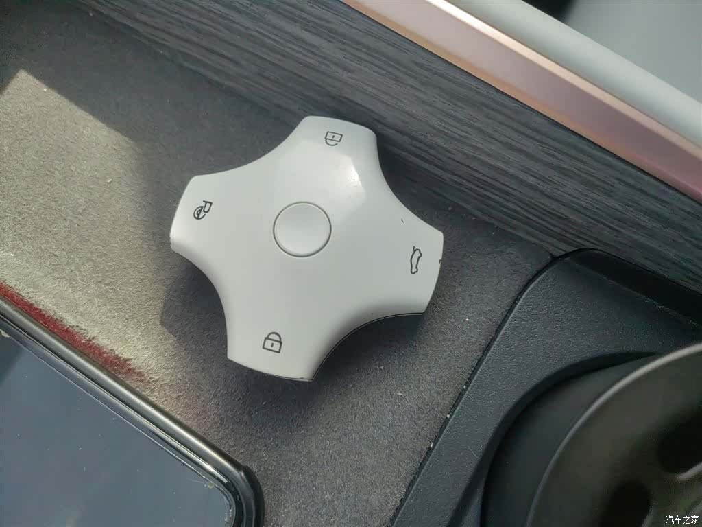 DongFeng eπ007, 2024 9