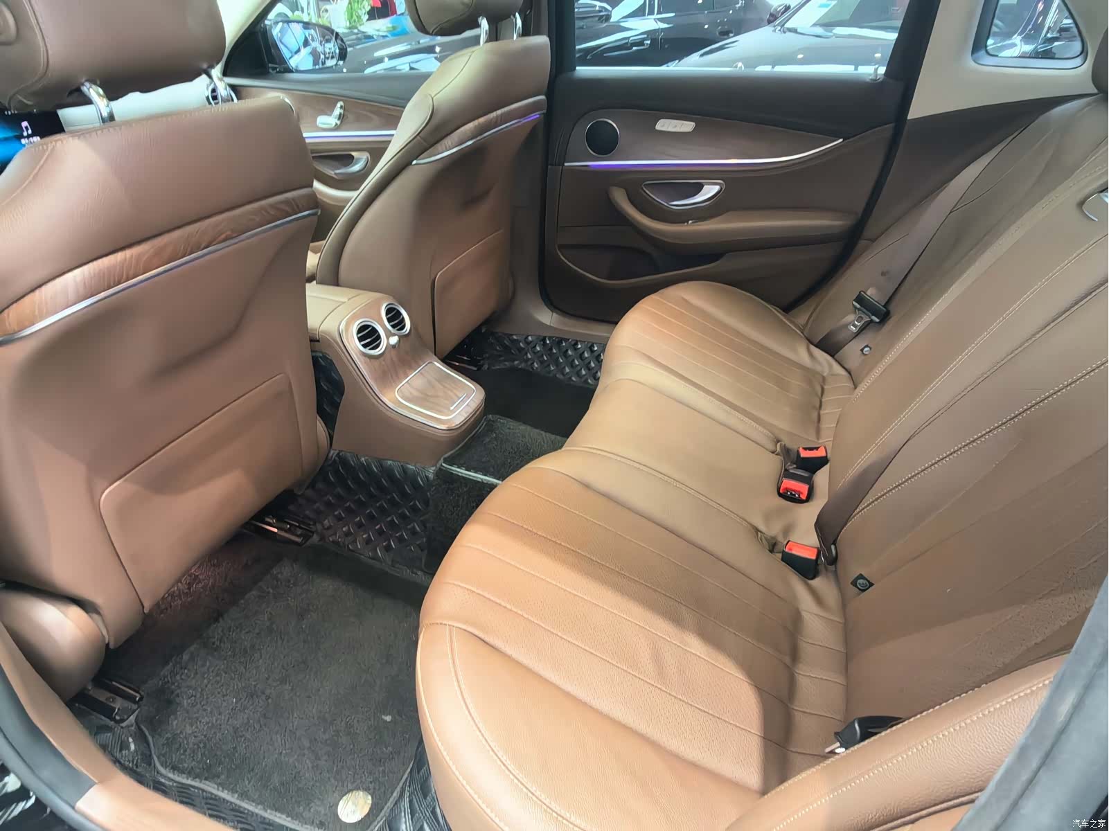 Mercedes-Benz E-Class, 2023 6