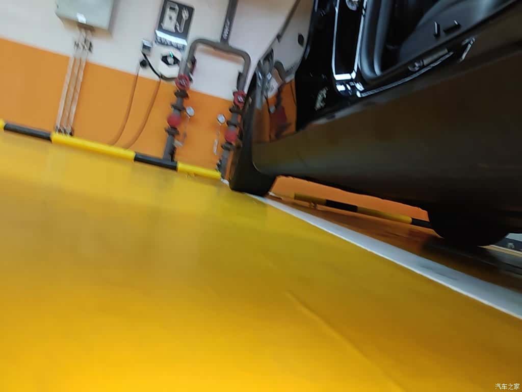 Tesla Model Y, 2023 21
