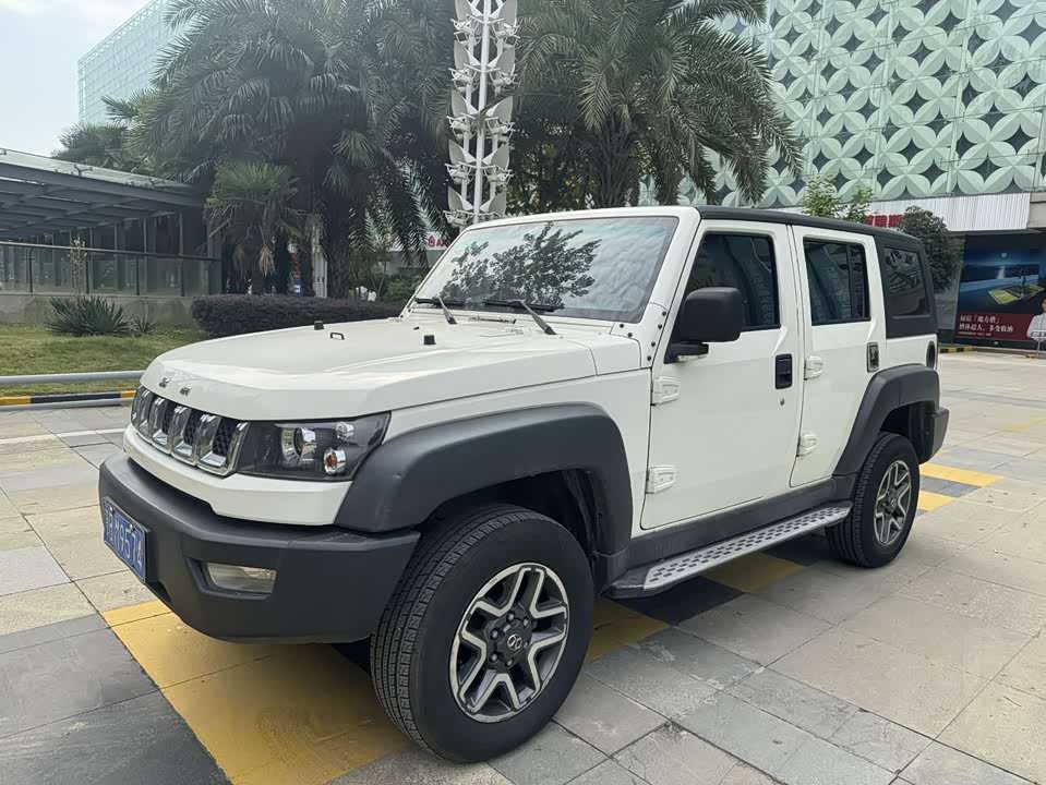 Beijing BJ40