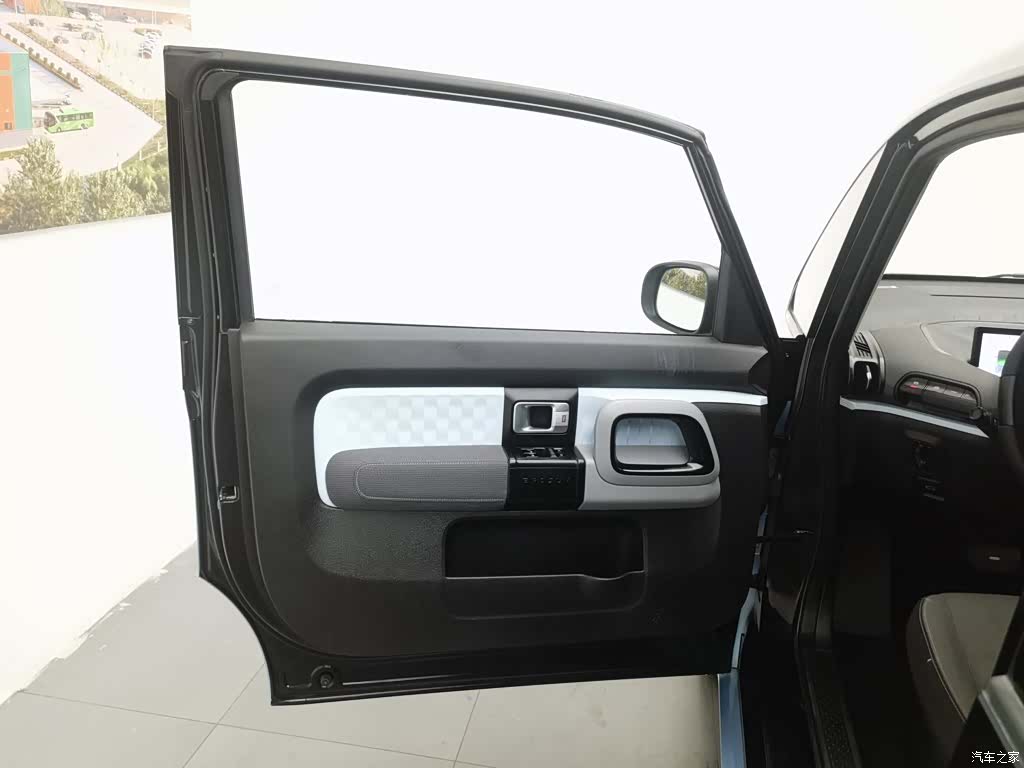 Wuling E300, 2020 8