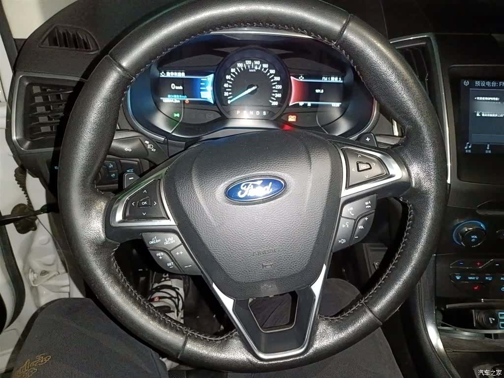 Ford Edge, 2017 3