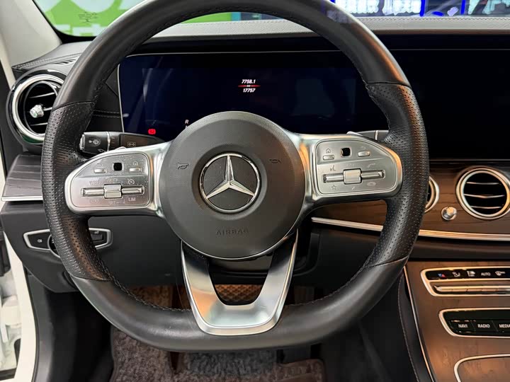 Mercedes-Benz E-Class, 2019 года фото 12