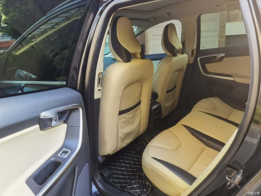Volvo XC60, 2011 7