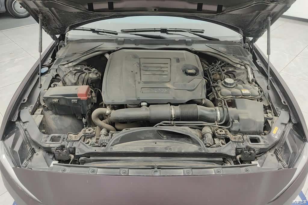 Land Rover XEL, 2021 10