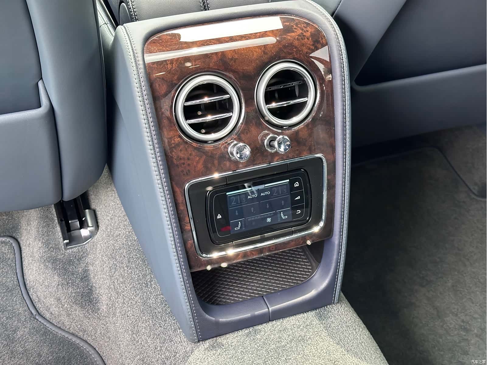 Bentley Flying Spur, 2018 20