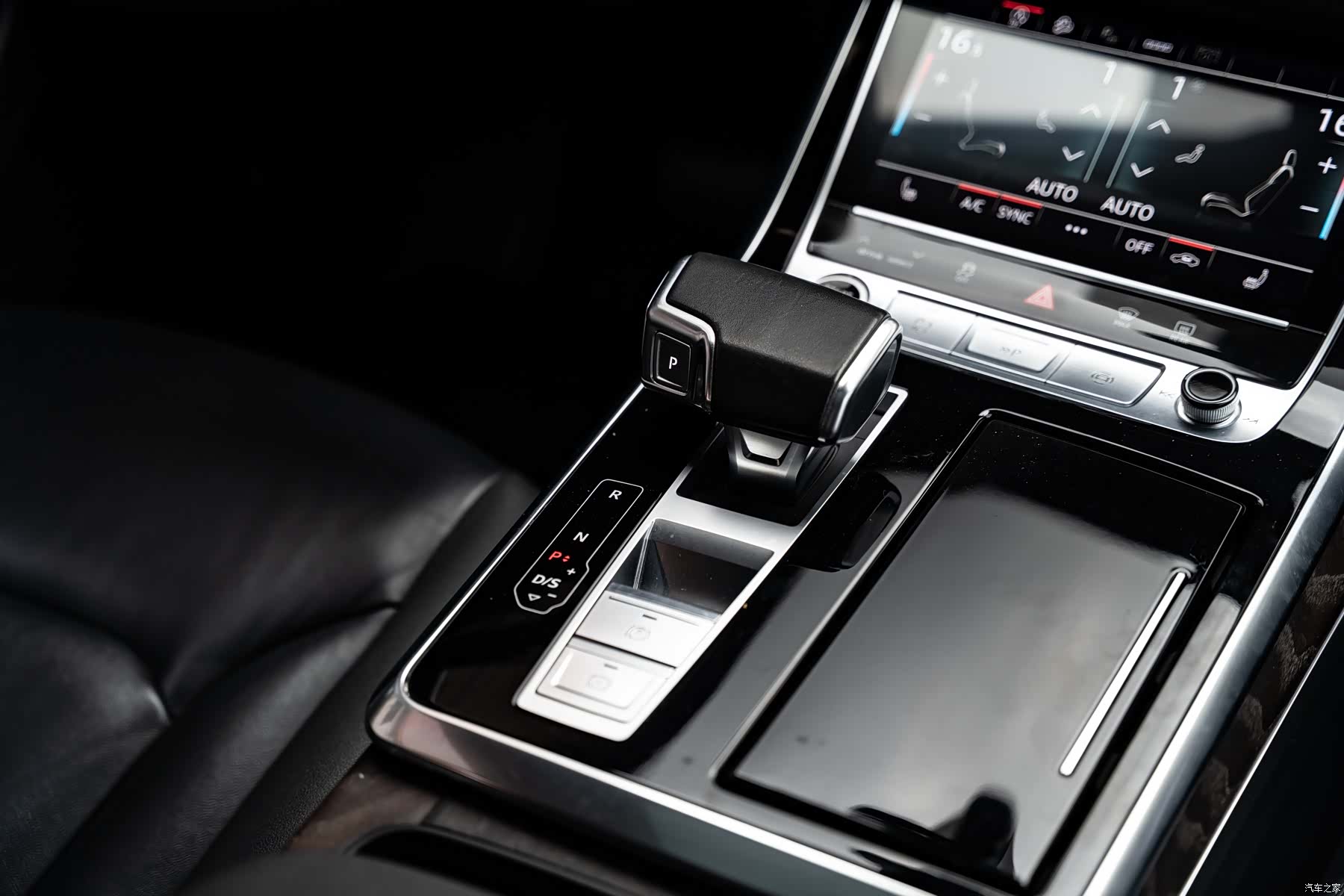 Audi Q8, 2020 13