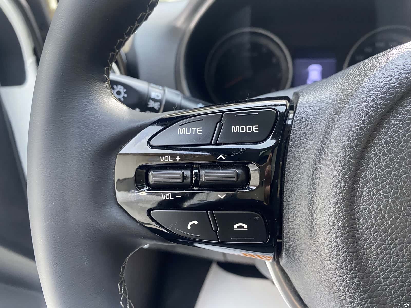 Kia KX1, 2022 13