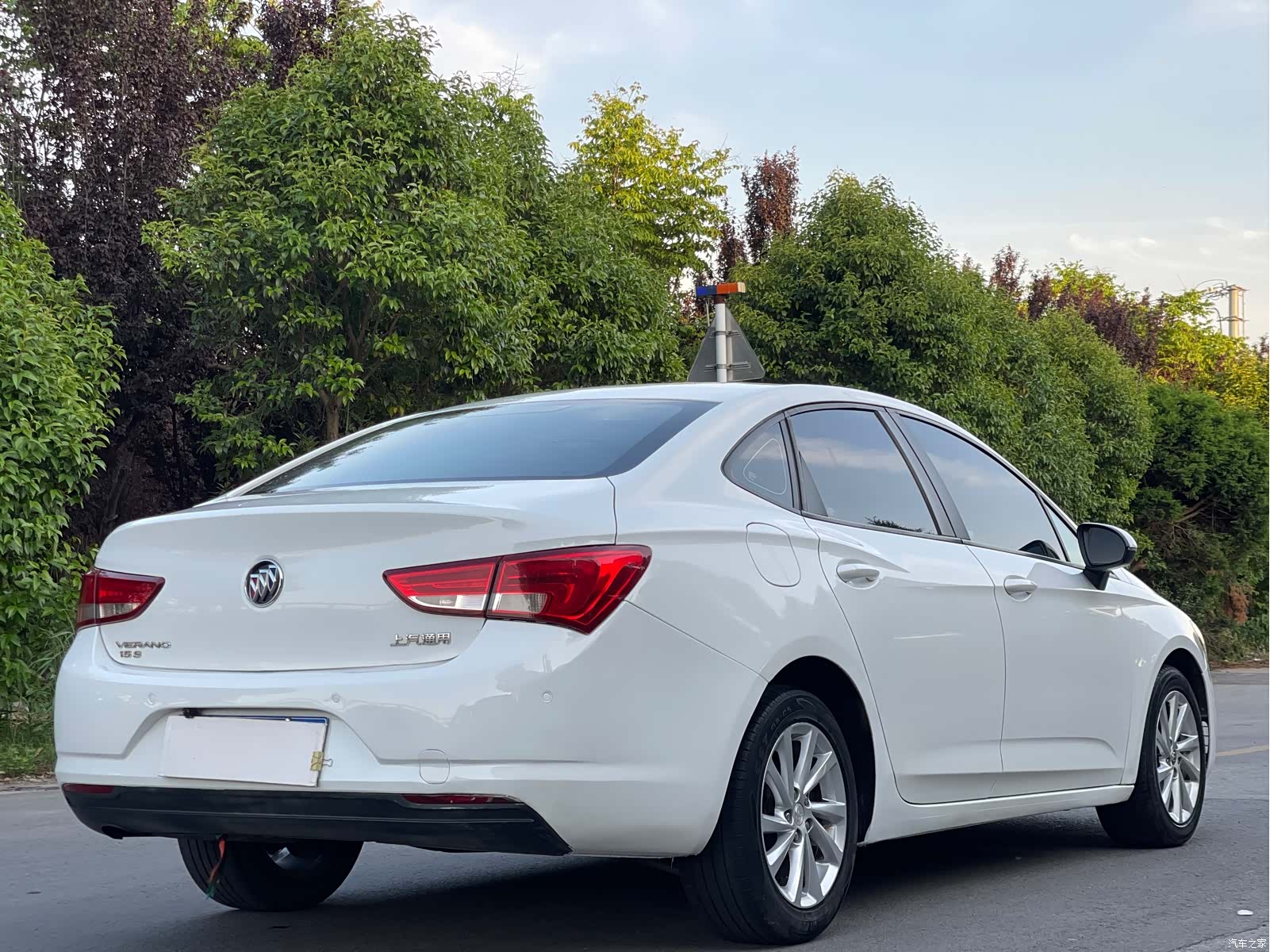 Buick Verano, 2018 7